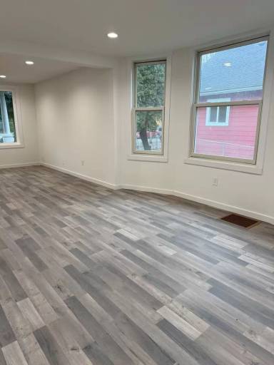 Main picture of 3239 S Edmunds St