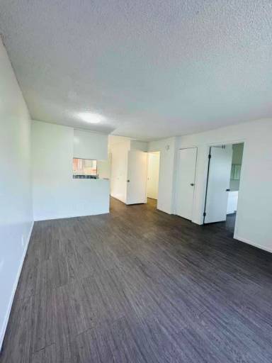 Main picture of 4688 Huntington Dr S