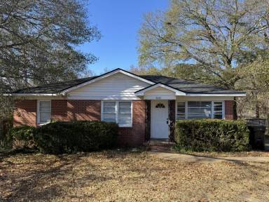 Main picture of 5081 Berry Ave