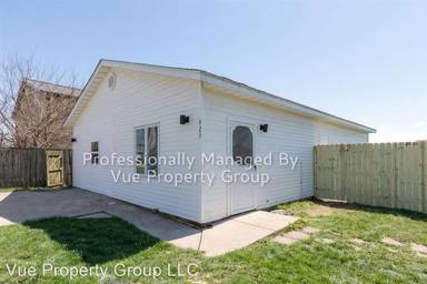 Main picture of 925 W South St
