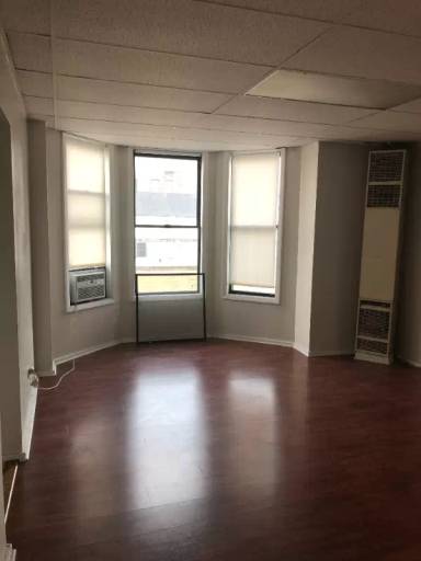 Main picture of 2988 S Archer Ave