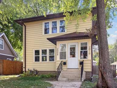 Main picture of 2008 Saint Clair Ave