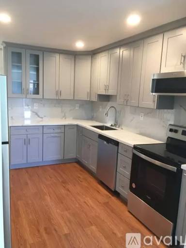 Main picture of 386 Bay St