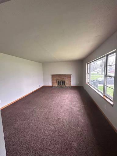 Main picture of 4611 Euclid Ave