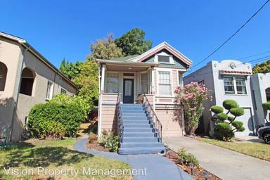 Main picture of 1533 Court St