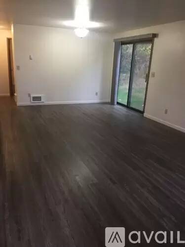Main picture of 261 Willow St