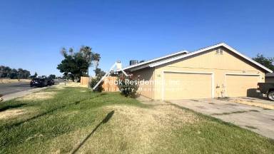 Main picture of 568 Ron Way