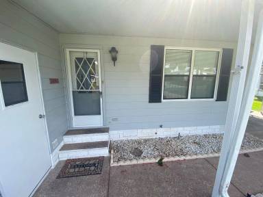 Main picture of 1535 W Schwartz Blvd