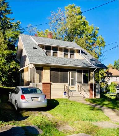 Main picture of 685 Longview Ave