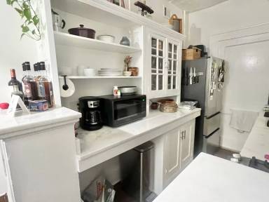 Main picture of 1208 Virginia Ave NE