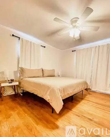 Main picture of 1206 E 52nd St