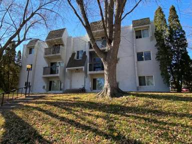 Main picture of 525 6th Ave N