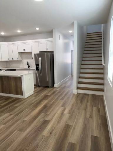 Main picture of Neighborhood Road Houses