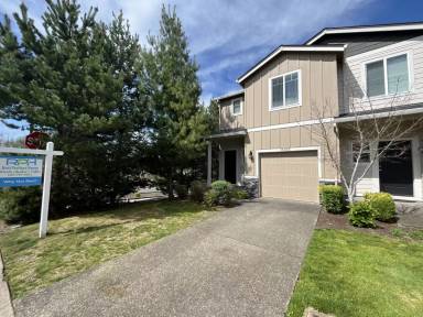 Main picture of 15995 NW French Ln