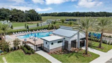 Main picture of 2055 Freemark St