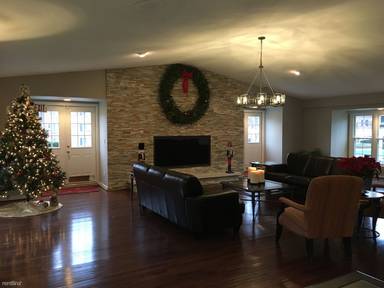 Main picture of GreenBrier Apartments