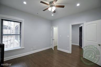 Main picture of 4701 N Albany Ave