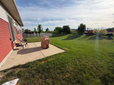 Main picture of 2618 Twin Pine St