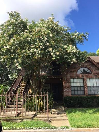 Main picture of 380 Lake Meade Ct