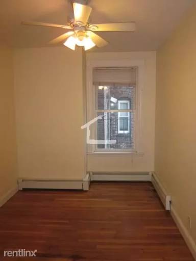 Main picture of 15-17 Highgate St
