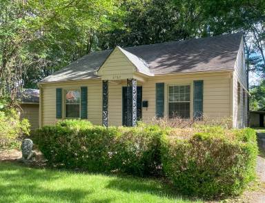 Main picture of 3767 Marion Ave