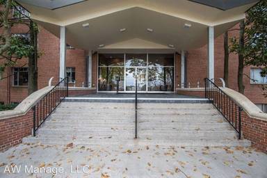 Main picture of Kenwood Place Condominium