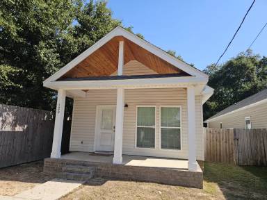 Main picture of 120 S N St
