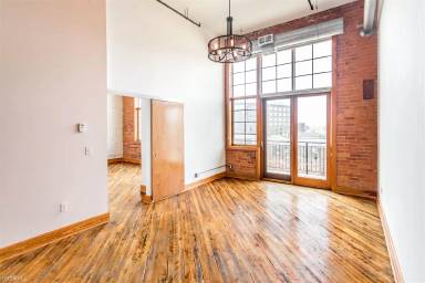 Main picture of 2003 Brooklyn St