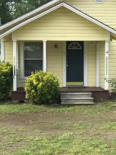 Main picture of 312 Elm St