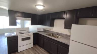Main picture of 3605 Thomas Ave