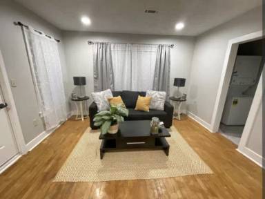 Main picture of 1158 Metropolitan Pkwy SW