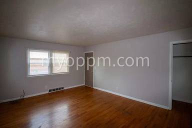 Main picture of Riley View Apartments