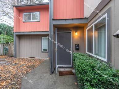 Main picture of 8101 SW 34th Ave