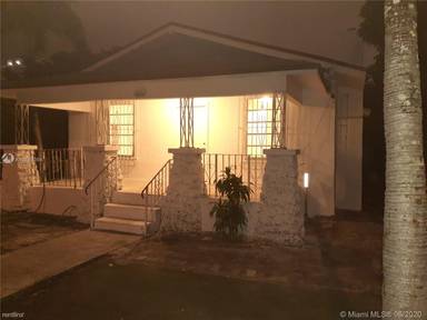 Main picture of 1841 NW 1st Ct