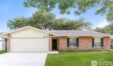 Main picture of 2405 Heathercrest Dr