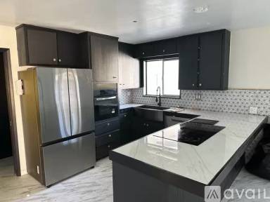 Main picture of 7428 Acoma Trl