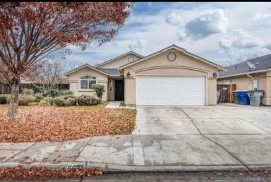 Main picture of 5571 E Truman Ave