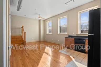 Main picture of 4244 Chouteau Ave