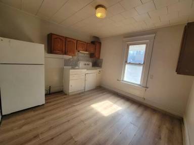 Main picture of 51 Cotter Ave