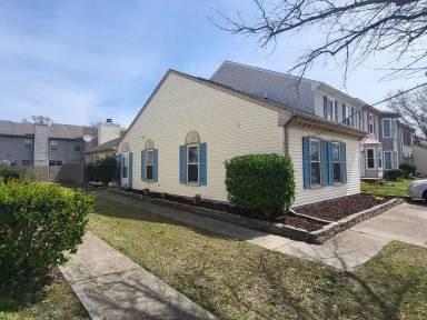 Main picture of 252 Weller Blvd