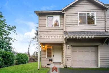 Main picture of 4412 NE 52nd Ave