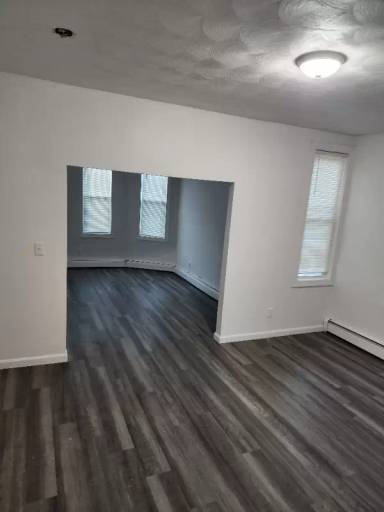 Main picture of 414 Potters Ave