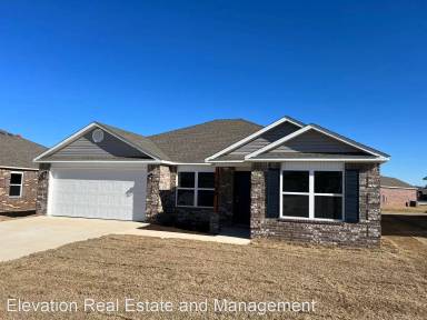 Main picture of 926 W Aiden Dr