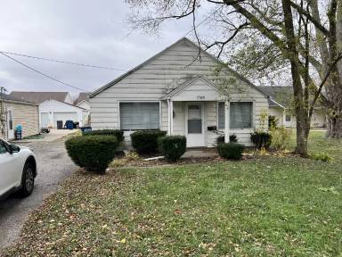 Main picture of 1709 Acorn Dr