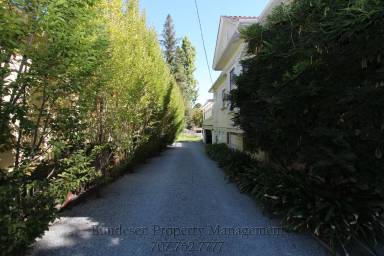 Main picture of 19 8th St