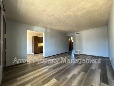 Main picture of 1004 18th St