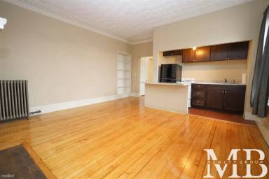 Main picture of 465 Park Dr