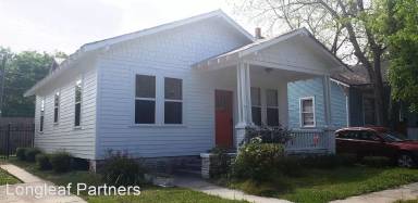 Main picture of 1111 E 40th St