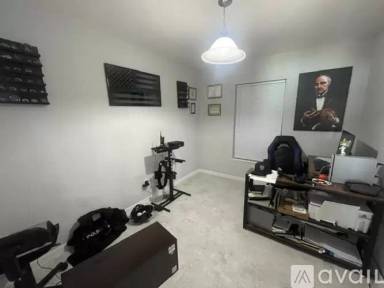 Main picture of 466 NE 2nd Pl