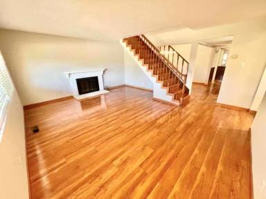 Main picture of 3044 Alexander Ave